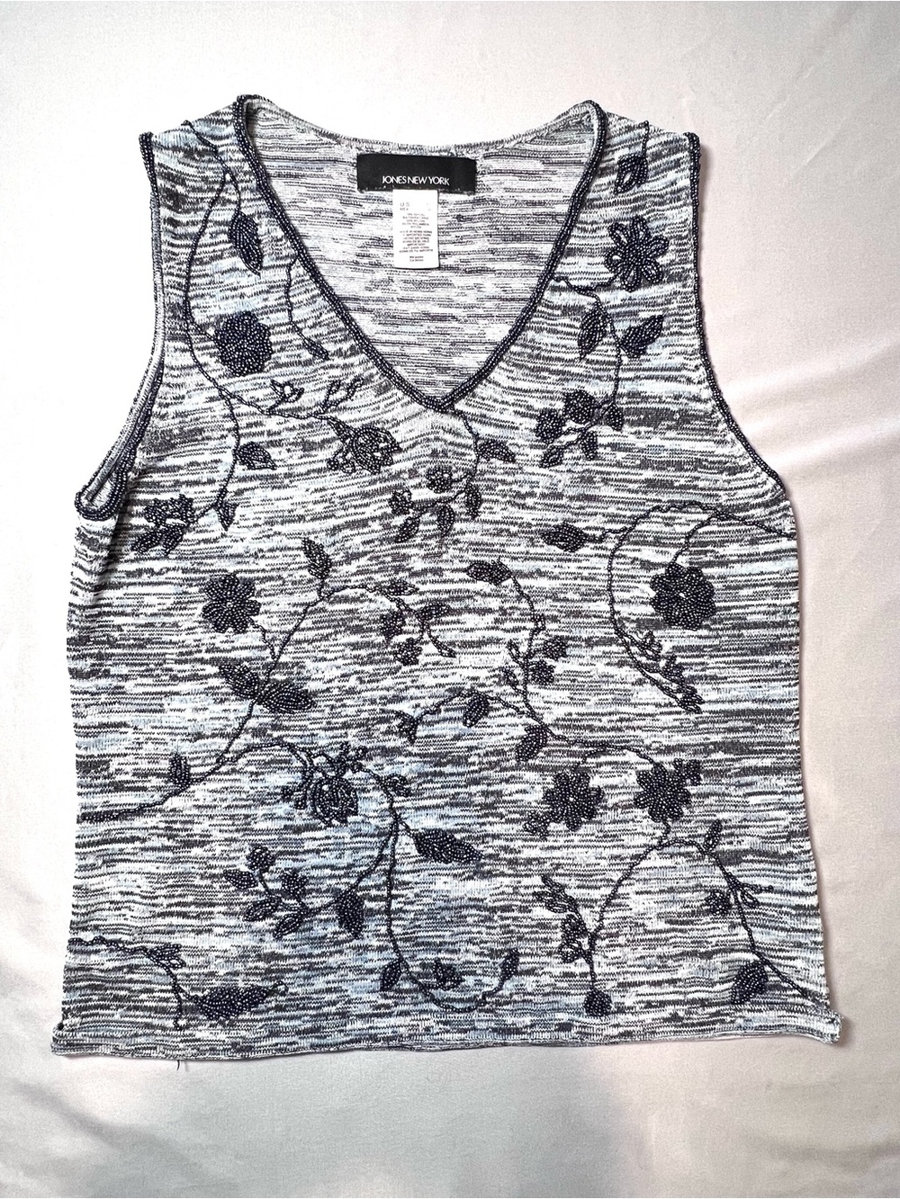 Jones New York Beaded White & Black Floral with Blue Accents V-NeckTank